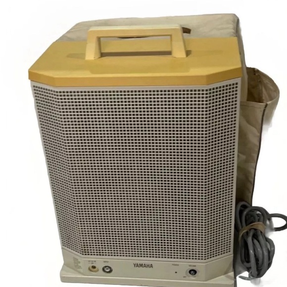 Yamaha TO-1 Speaker For Guitars w/covers- Tested & Works- great condition - Picture 2 of 4